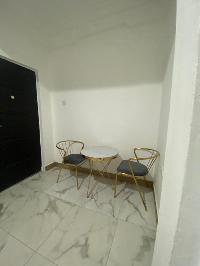 Milton Avenue Suites Accra Extérieur photo