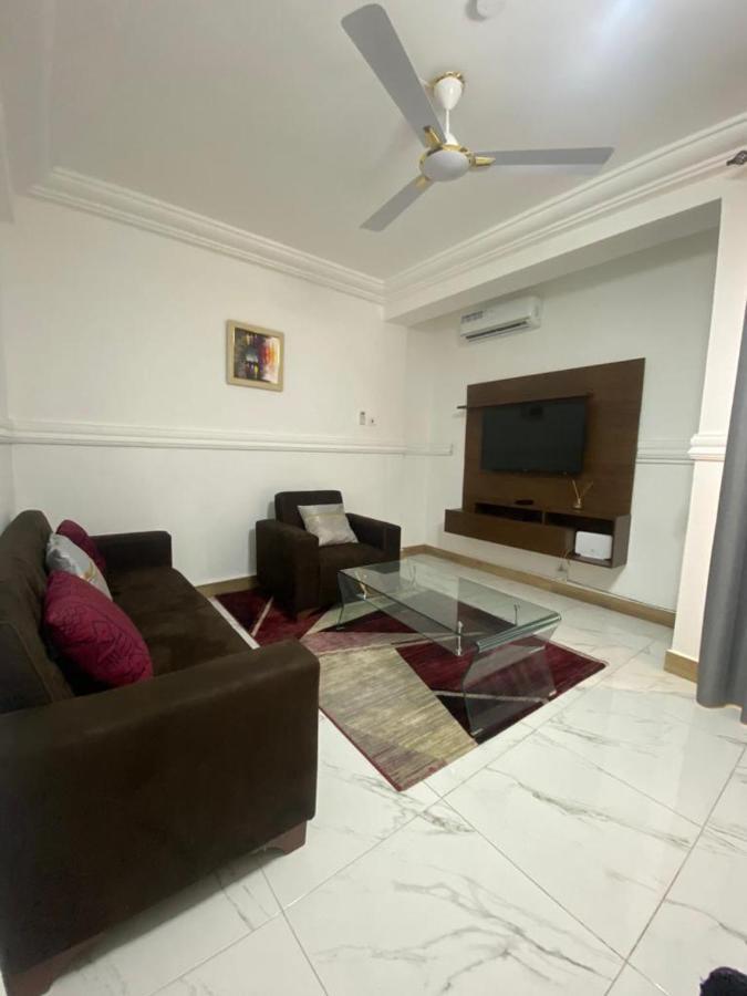 Milton Avenue Suites Accra Extérieur photo